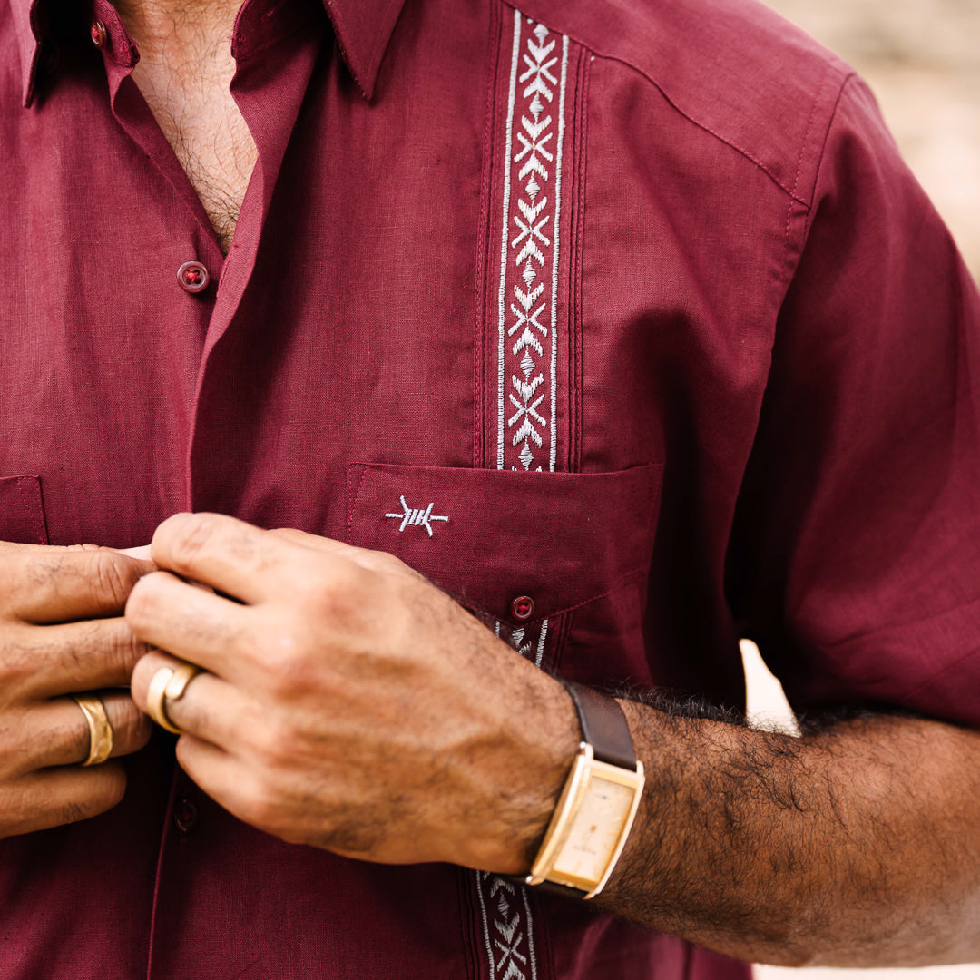 Tejas Guayabera - Solid Maroon